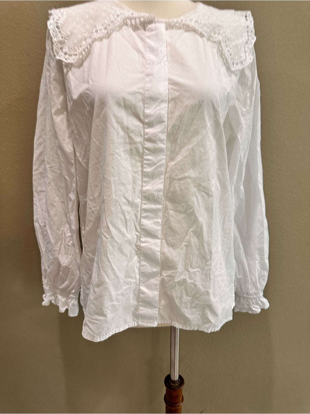 J. Crew Women’s Lace White Eyelet Collar Poplin Long-Sleeve Shirt Small - Picture 4 of 11